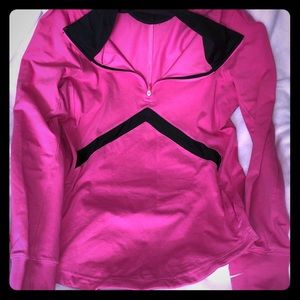 NIKE DRI-FIT PULLOVER TOP